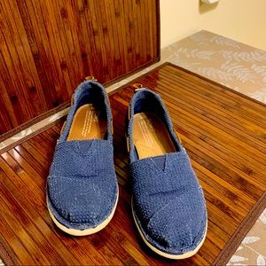 TOMS - Navy Slip On